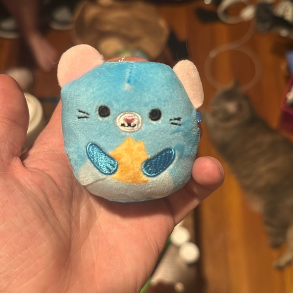 Squaz the mouse eating cheese squishville squishmallow NWT and capsule - Picture 1 of 5